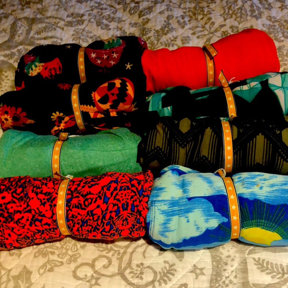 LuLaRoe leggings - one size, gently worn.